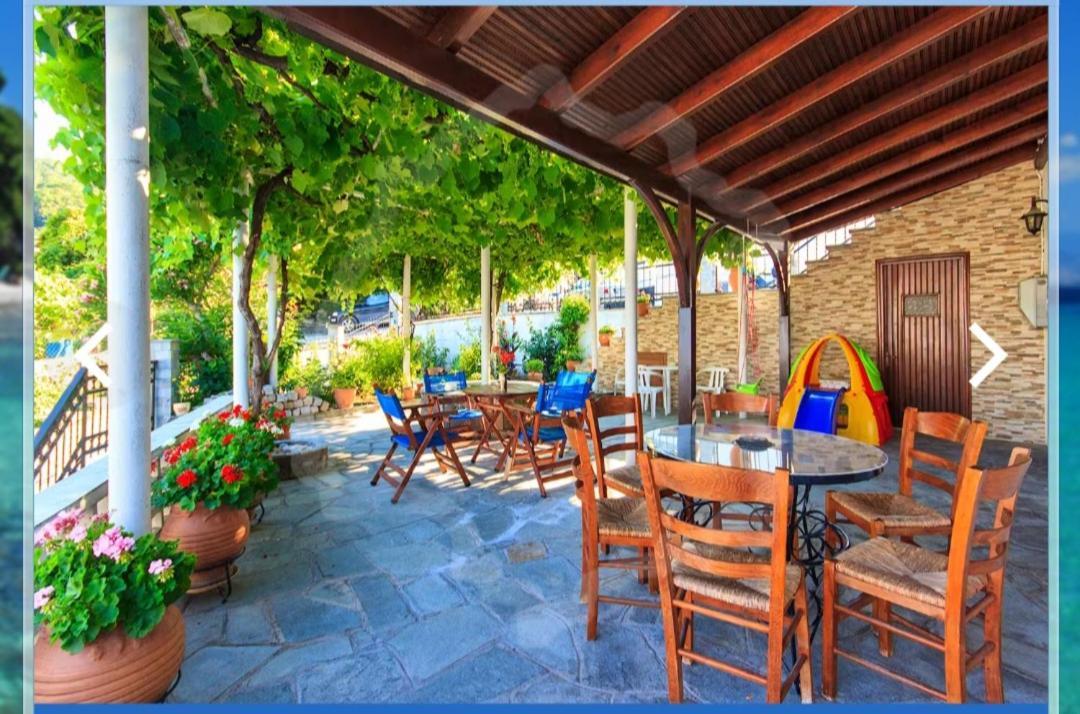 Zeus Guesthouse Panagia  Buitenkant foto